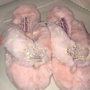Brand new Juicy Couture pink furry slippers